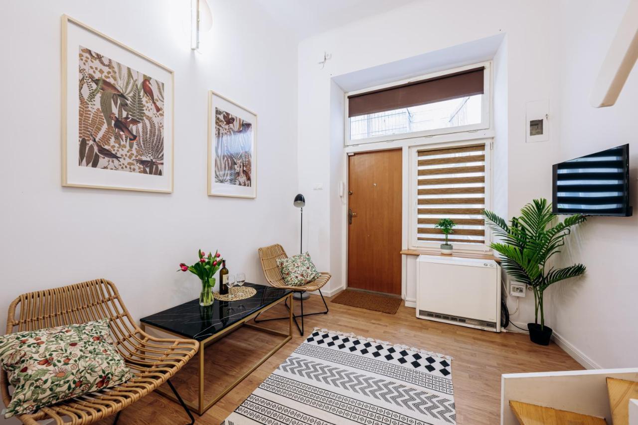 Nest Cosy Apt Old Town & Wawel Hill By Vistula River - By Homelike Krakow Bagian luar foto